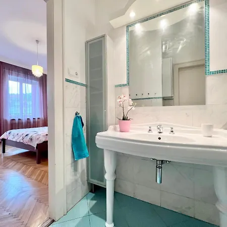 아파트 Exclusive Colourful Flat In The 부다페스트