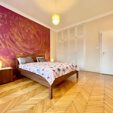 Exclusive Colourful Flat In The City Будапешт