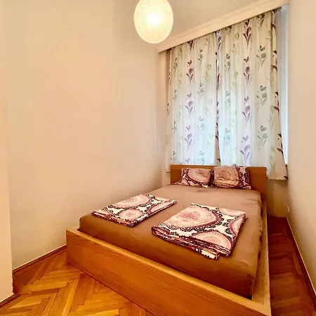 Exclusive Colourful Flat In The Apartamento Budapest